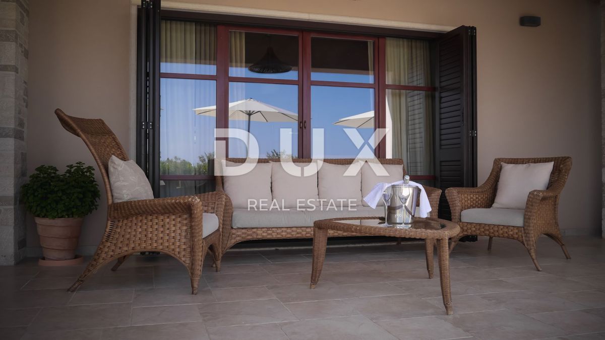 ISTRIA, SVETVINČENAT - Bella villa in un ampio giardino