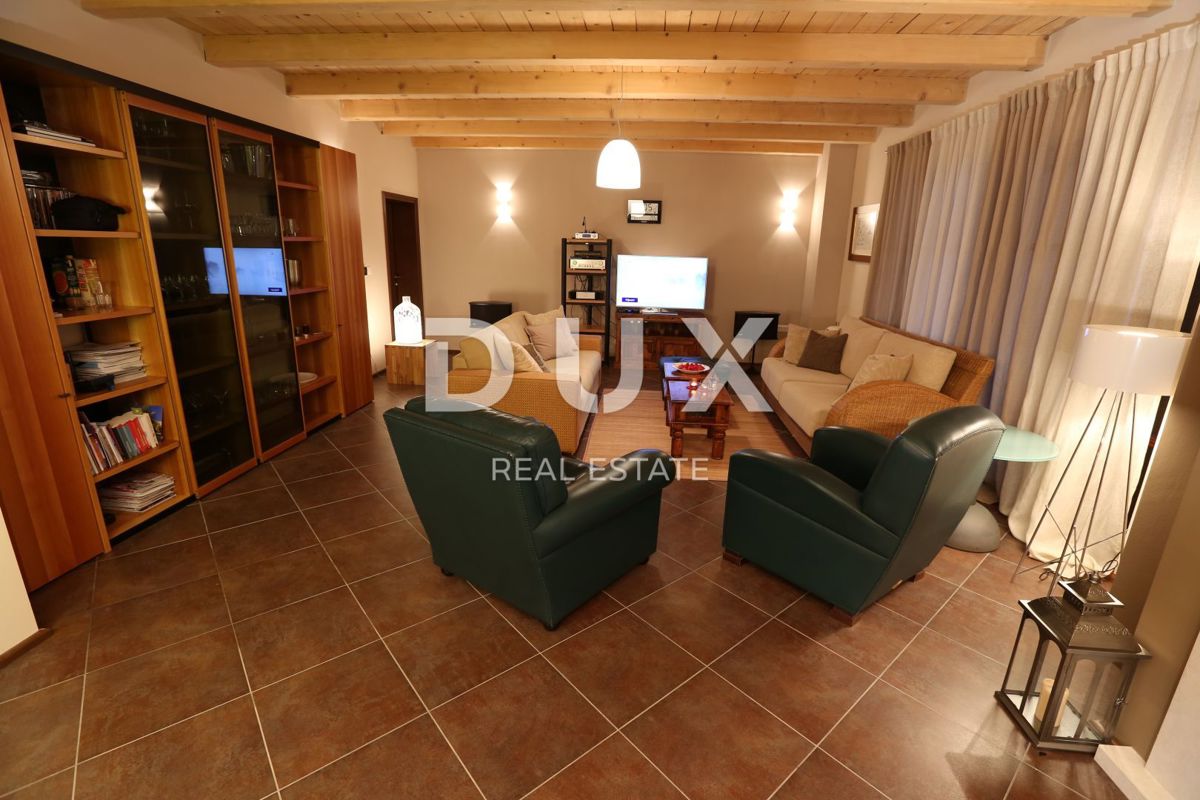 ISTRIA, SVETVINČENAT - Bella villa in un ampio giardino