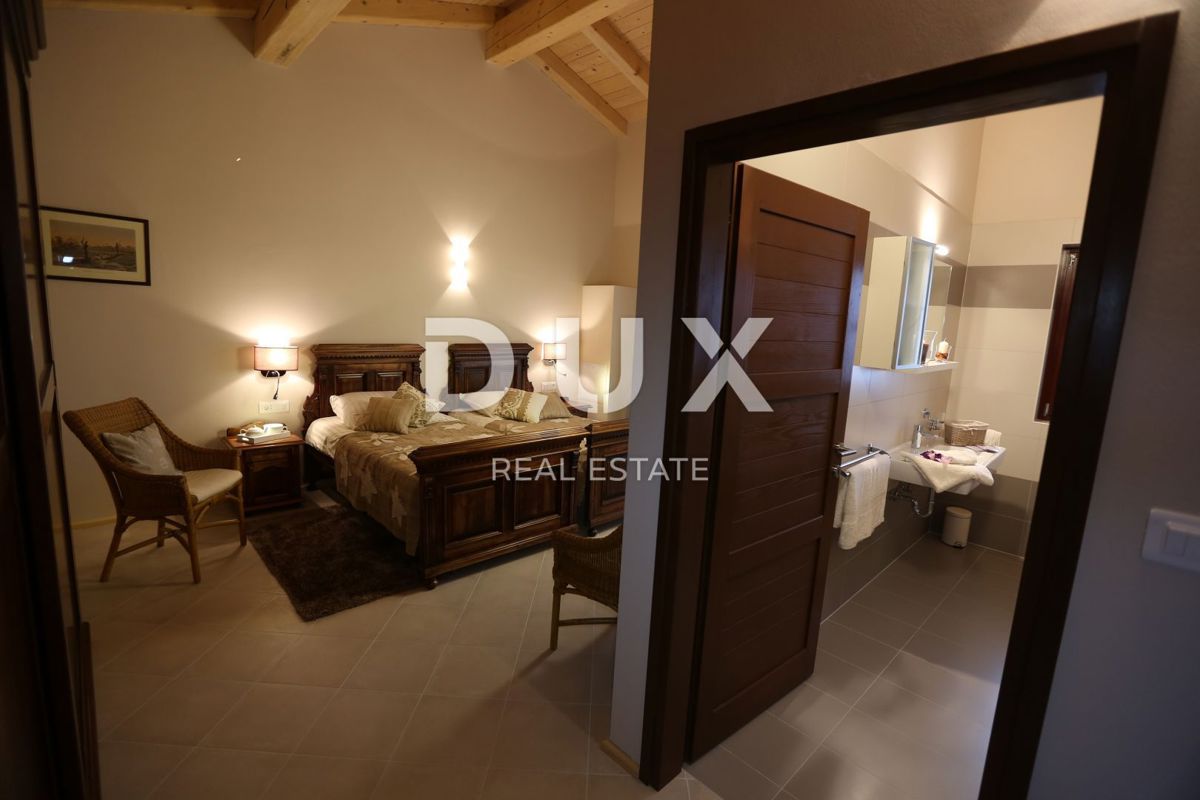 ISTRIA, SVETVINČENAT - Bella villa in un ampio giardino