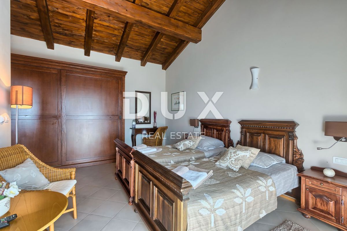 ISTRIA, SVETVINČENAT - Bella villa in un ampio giardino