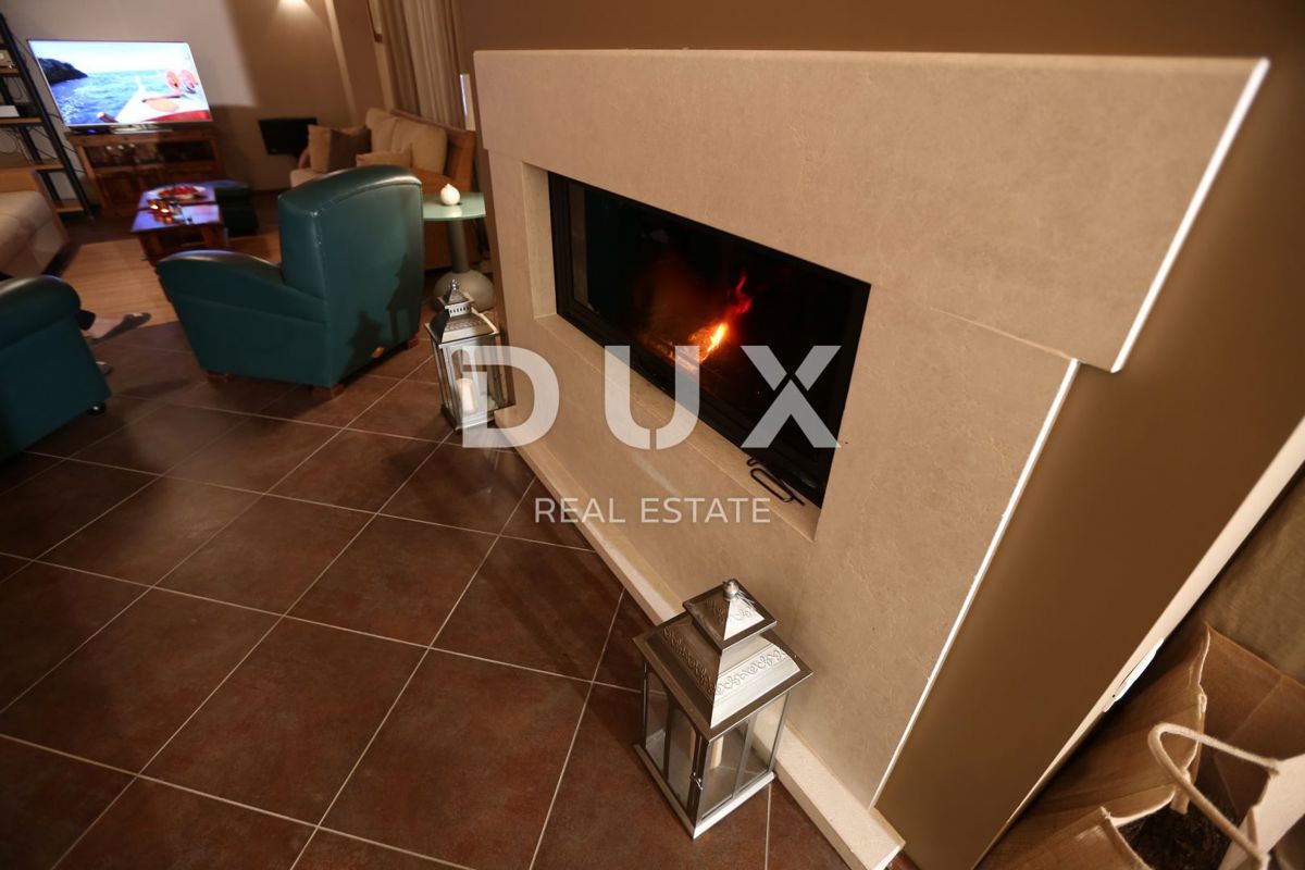 ISTRIA, SVETVINČENAT - Bella villa in un ampio giardino