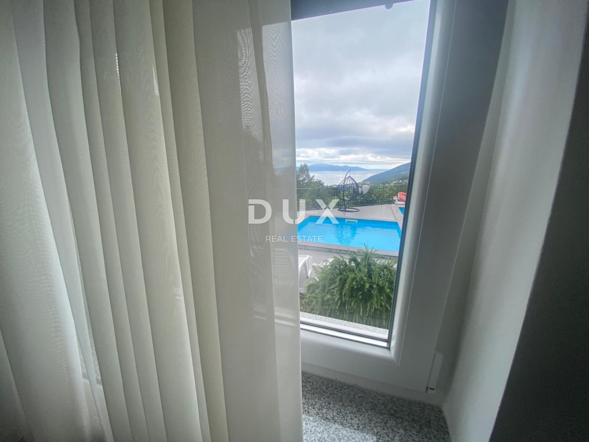 ABBAZIA, VEPRINAC - appartamento 4 camere da letto + soggiorno, 136 m2 con piscina e vista mare! OCCASIONE!