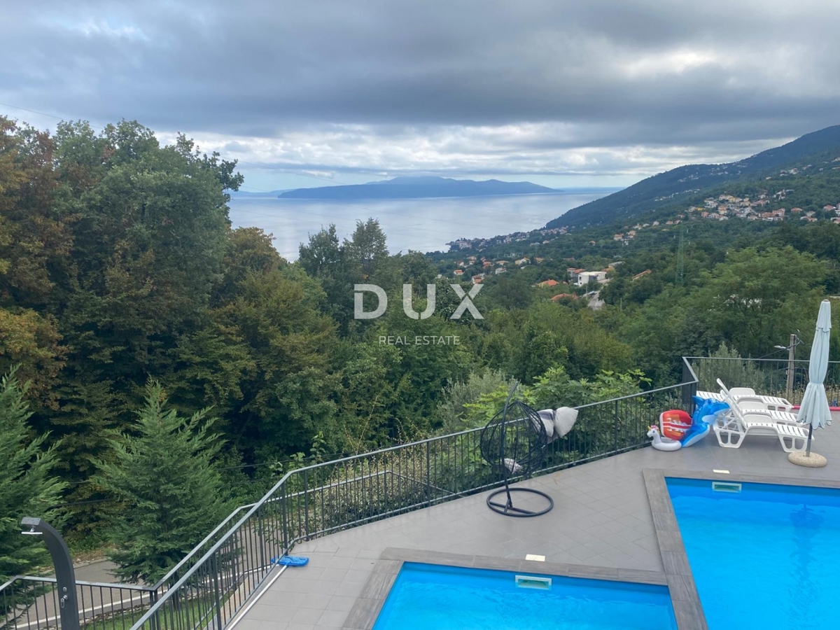 ABBAZIA, VEPRINAC - appartamento 4 camere da letto + soggiorno, 136 m2 con piscina e vista mare! OCCASIONE!