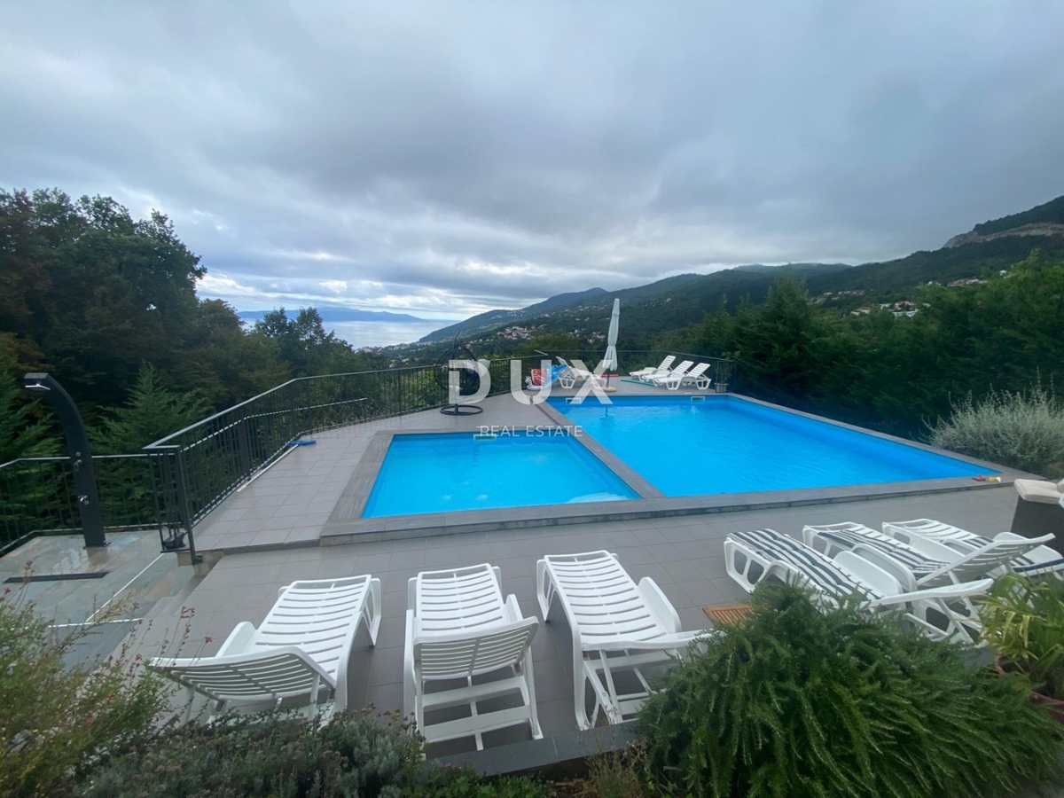 ABBAZIA, VEPRINAC - appartamento 4 camere da letto + soggiorno, 136 m2 con piscina e vista mare! OCCASIONE!