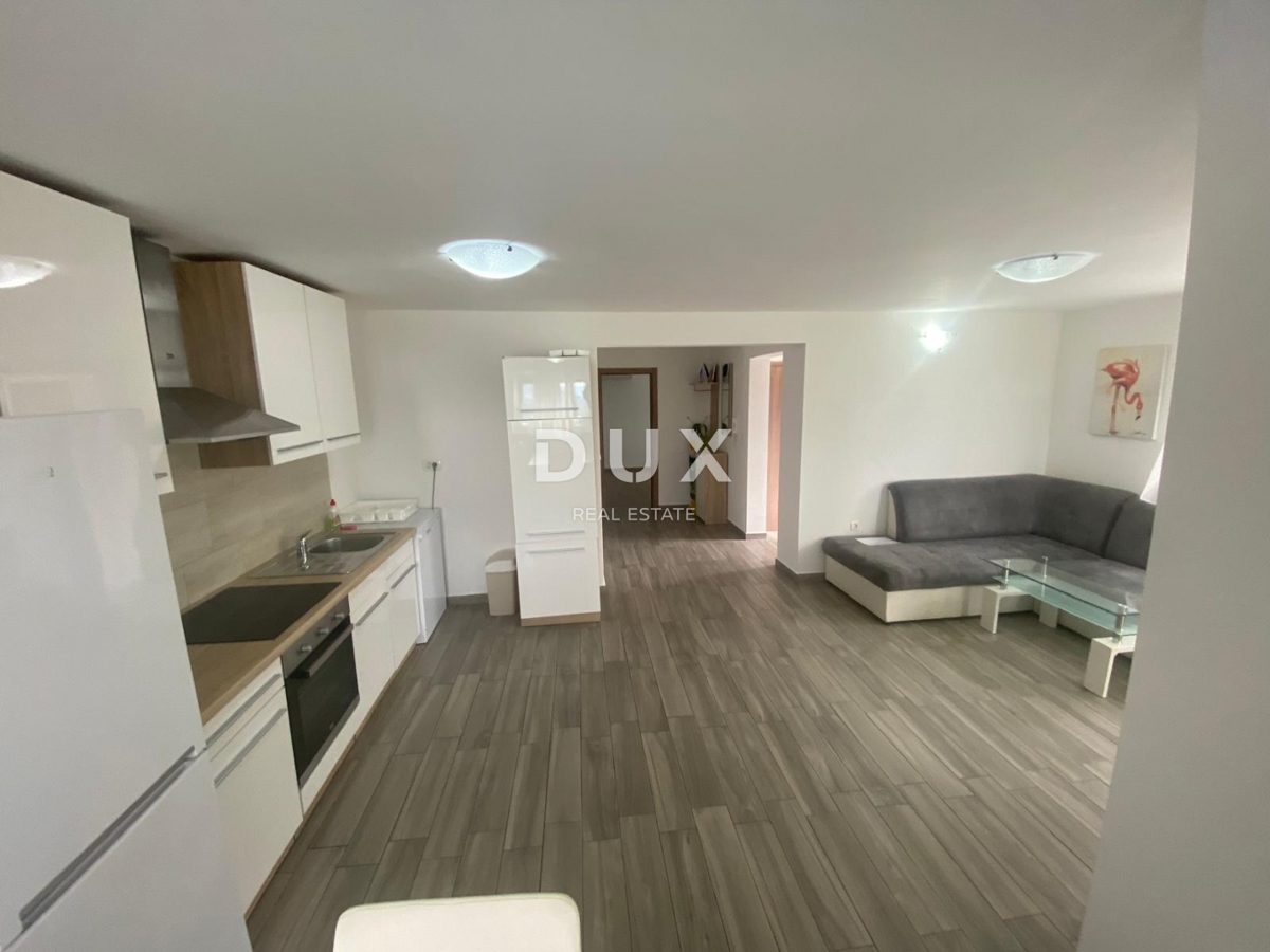 ABBAZIA, VEPRINAC - appartamento 4 camere da letto + soggiorno, 136 m2 con piscina e vista mare! OCCASIONE!