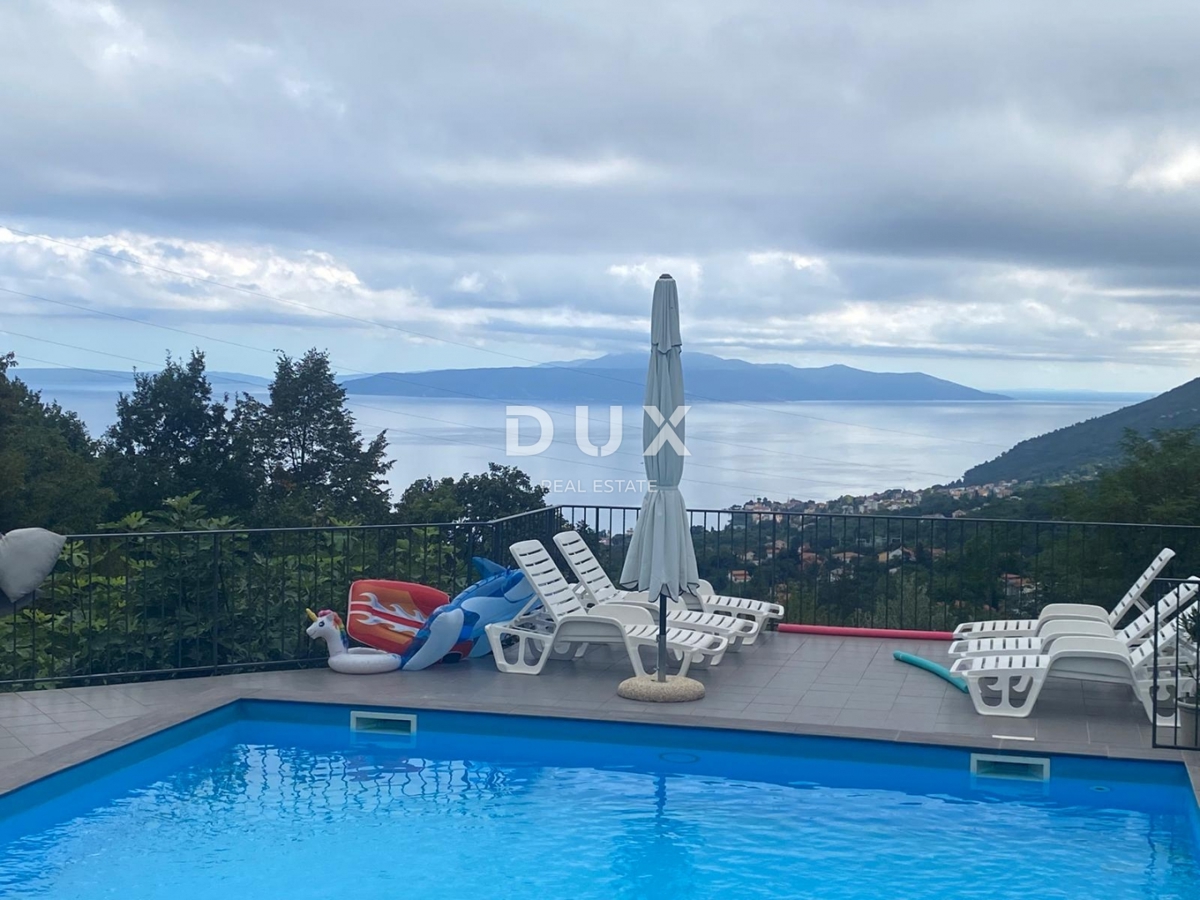 ABBAZIA, VEPRINAC - appartamento 4 camere da letto + soggiorno, 136 m2 con piscina e vista mare! OCCASIONE!