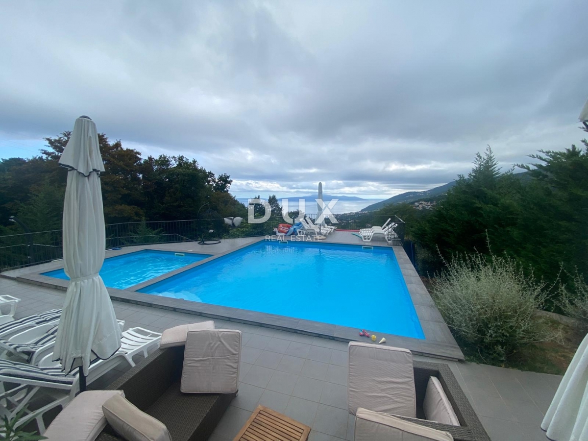 ABBAZIA, VEPRINAC - appartamento 4 camere da letto + soggiorno, 136 m2 con piscina e vista mare! OCCASIONE!