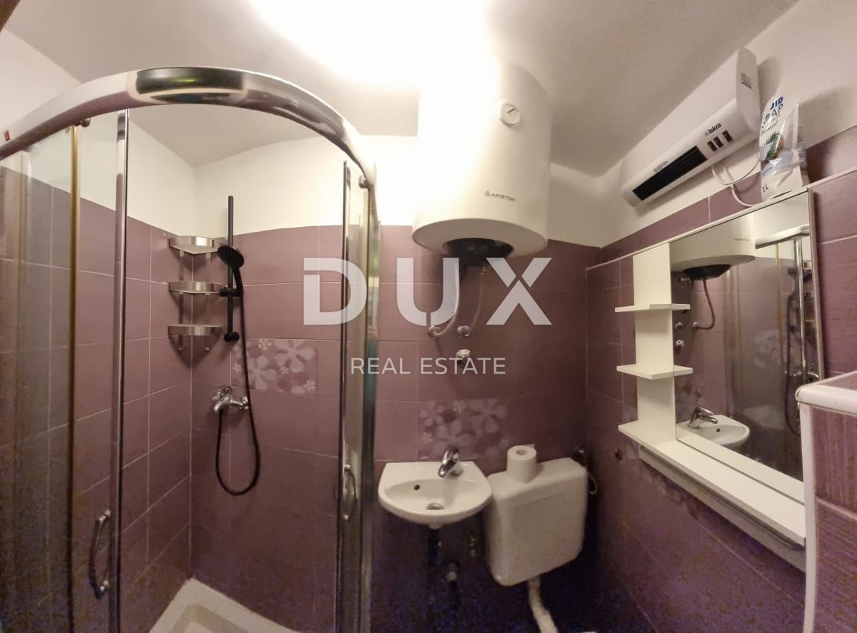 RIJEKA, KRIMEA - 2 case indipendenti con vista mare + 2 annessi + giardino! OPPORTUNITÀ!