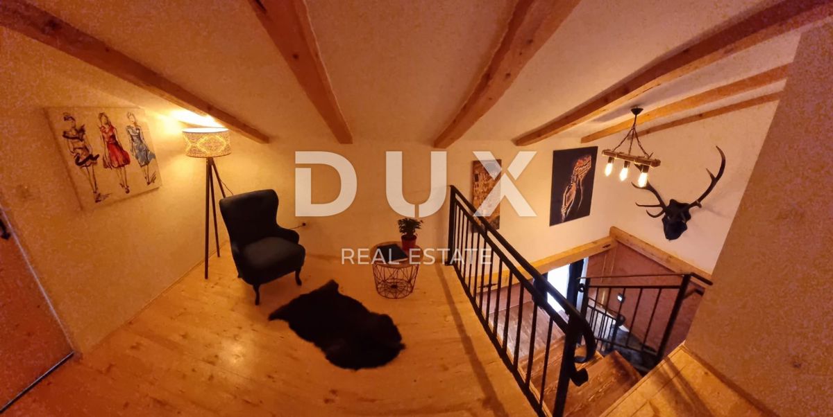 RIJEKA, KRIMEA - 2 case indipendenti con vista mare + 2 annessi + giardino! OPPORTUNITÀ!