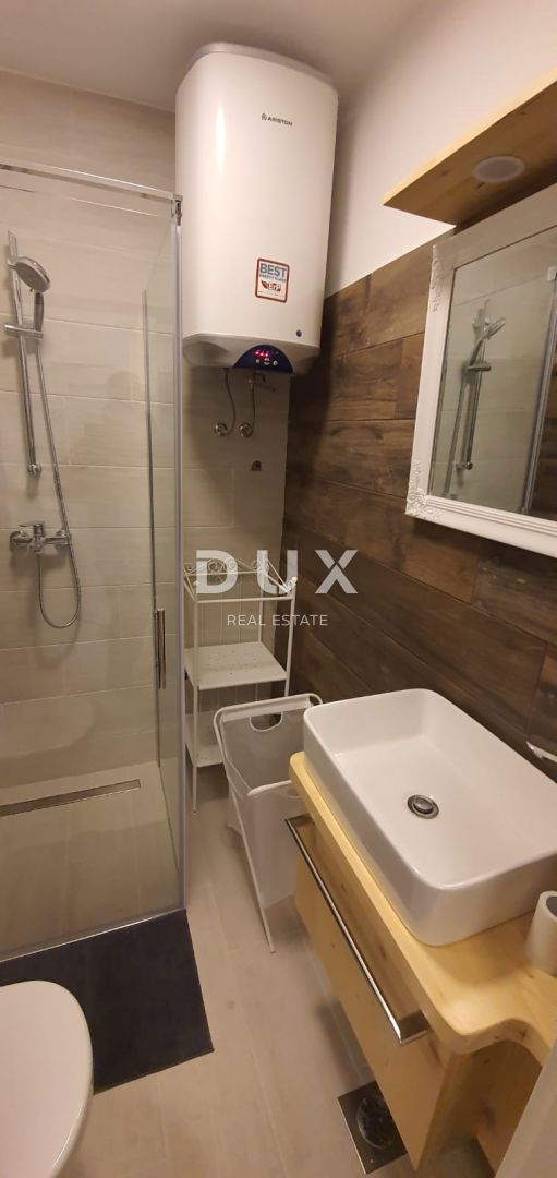 RIJEKA, KRIMEA - 2 case indipendenti con vista mare + 2 annessi + giardino! OPPORTUNITÀ!