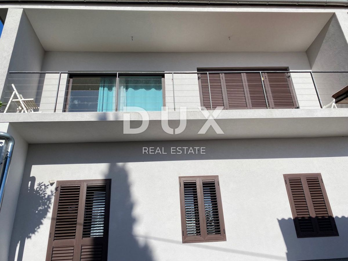 RIJEKA, KRIMEA - 2 case indipendenti con vista mare + 2 annessi + giardino! OPPORTUNITÀ!