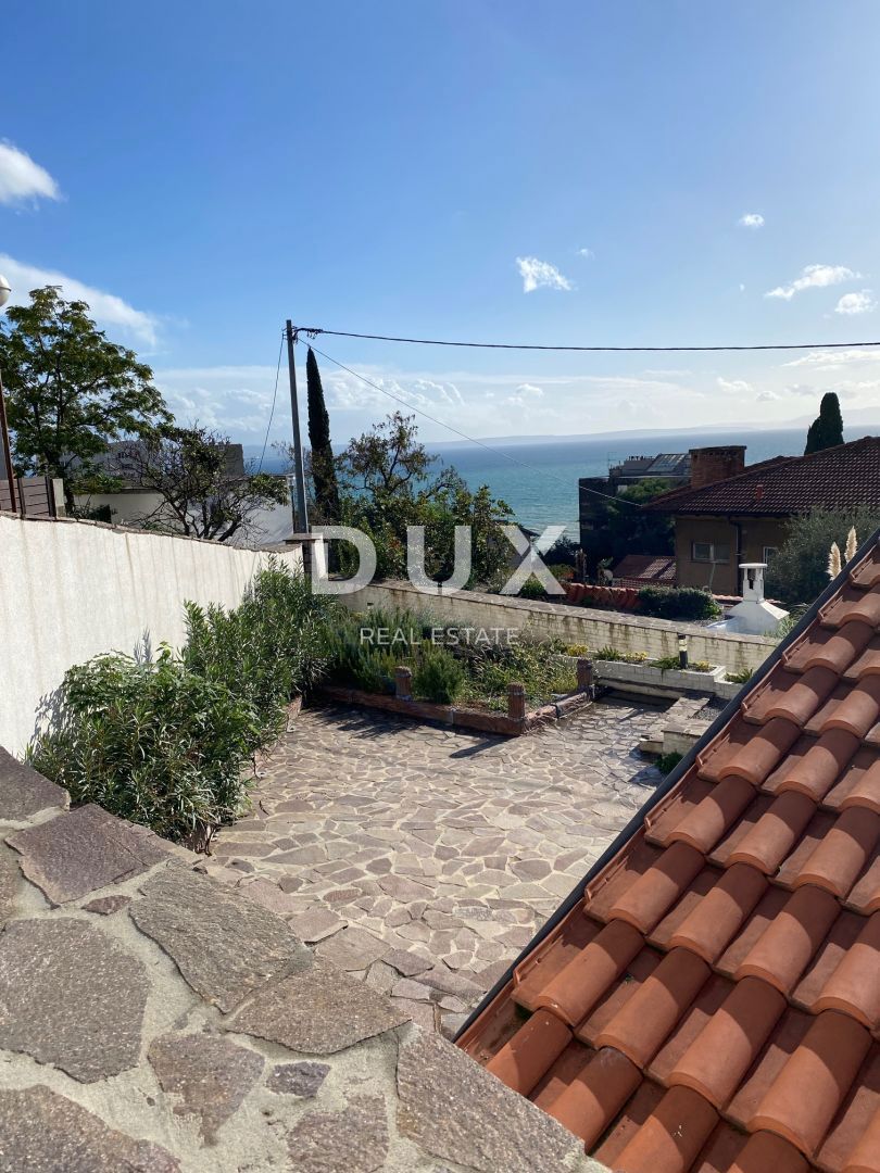 RIJEKA, KRIMEA - 2 case indipendenti con vista mare + 2 annessi + giardino! OPPORTUNITÀ!