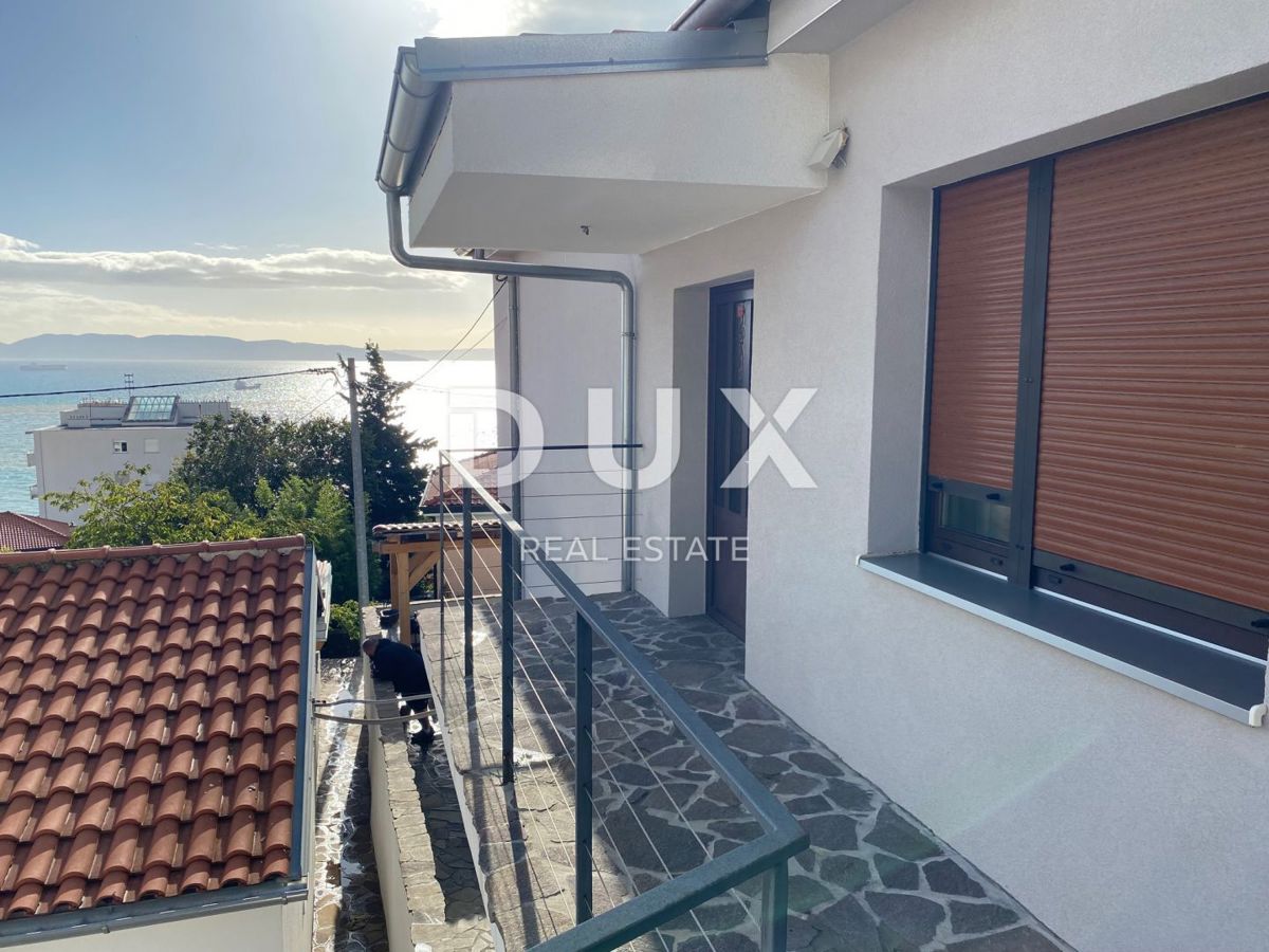 RIJEKA, KRIMEA - 2 case indipendenti con vista mare + 2 annessi + giardino! OPPORTUNITÀ!