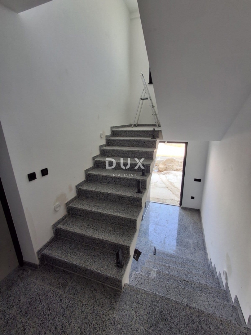 ISOLA DI PAG, PAG - esclusivo appartamento 2 camere da letto + soggiorno in un NUOVO EDIFICIO + terrazza! OCCASIONE!