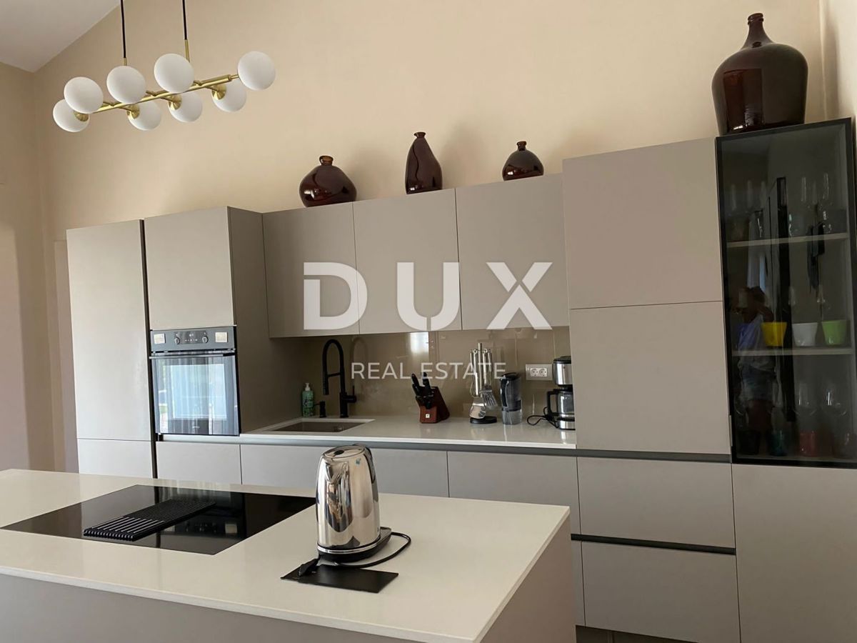 ISTRIA, NOVIGRAD - Casa mediterranea con piscina