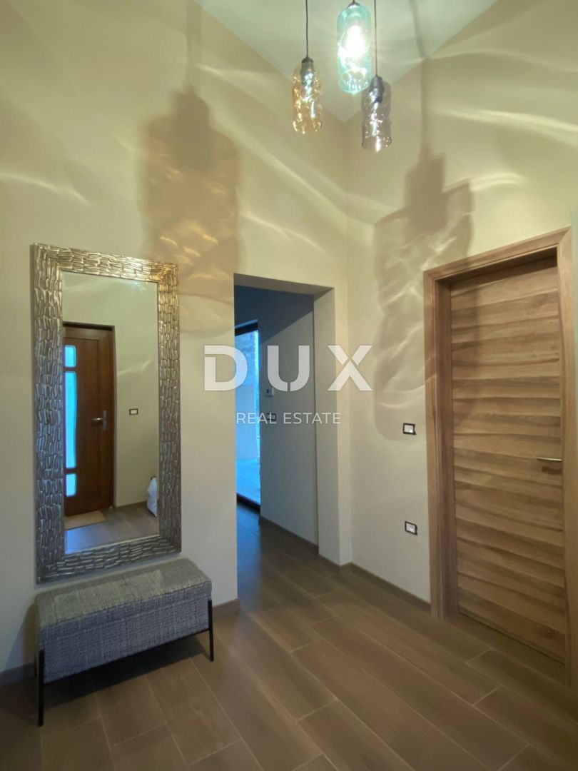 ISTRIA, NOVIGRAD - Casa mediterranea con piscina