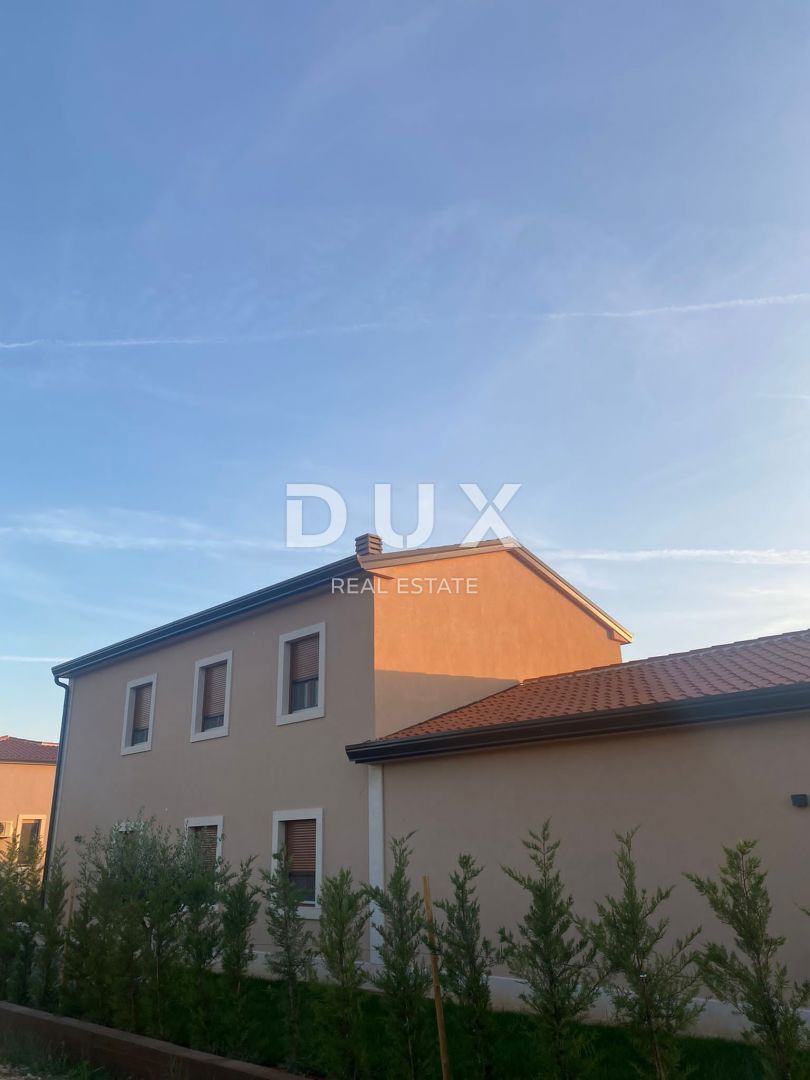 ISTRIA, NOVIGRAD - Casa mediterranea con piscina