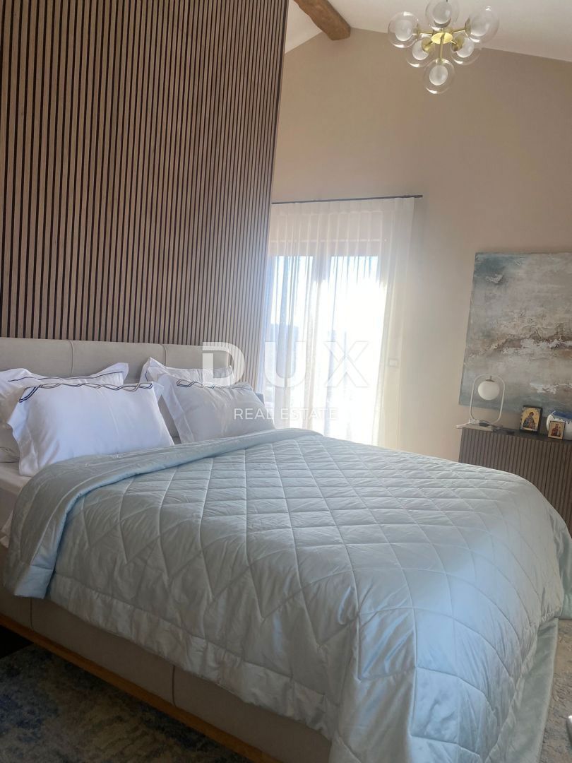 ISTRIA, NOVIGRAD - Casa mediterranea con piscina