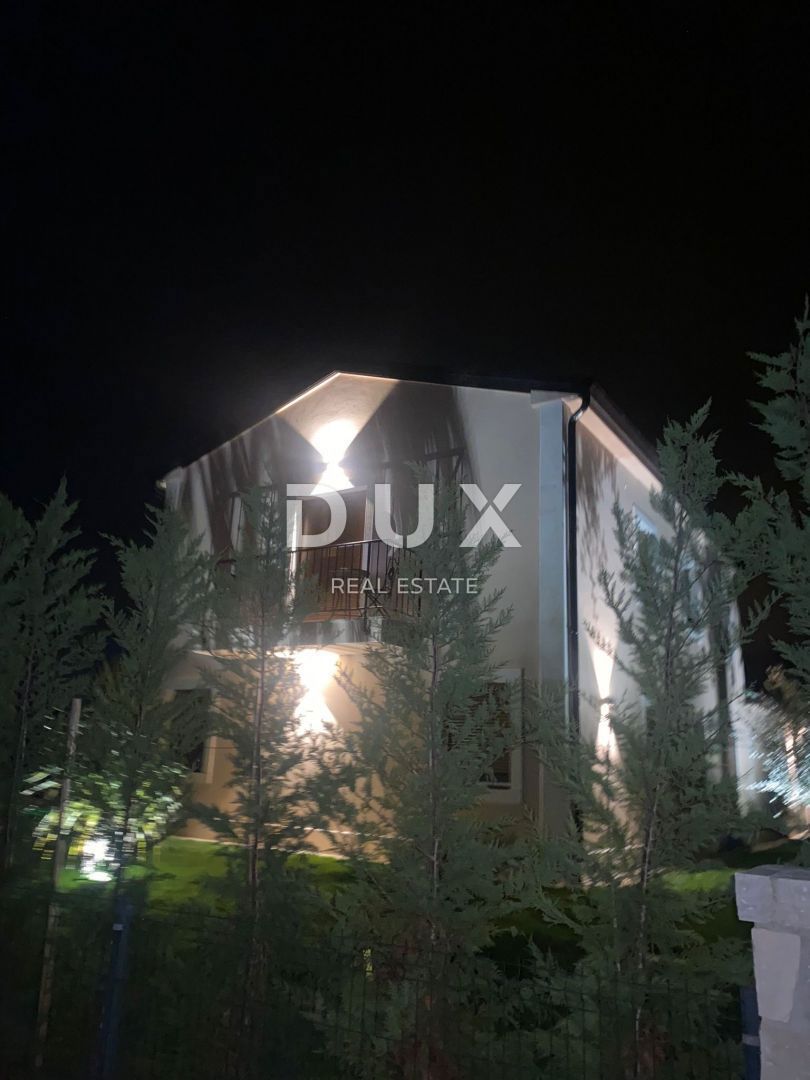 ISTRIA, NOVIGRAD - Casa mediterranea con piscina