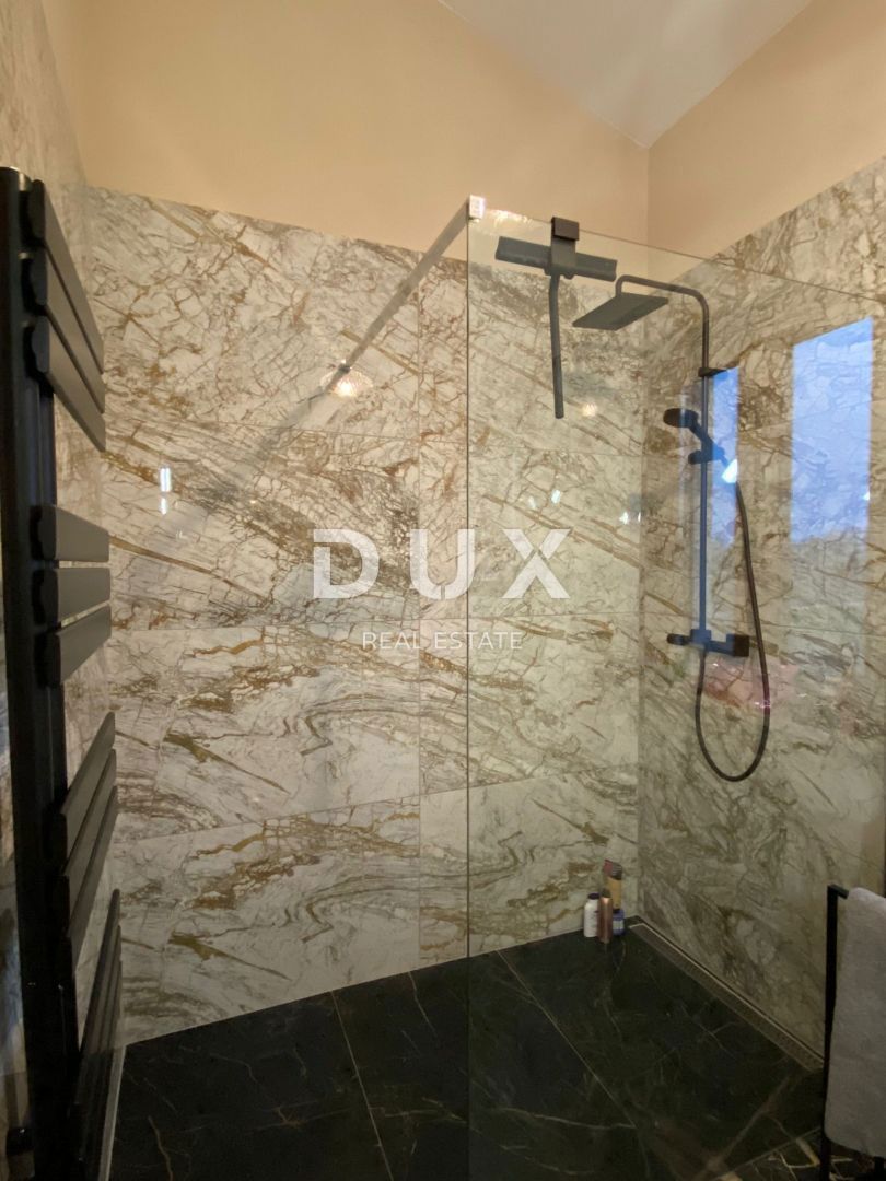 ISTRIA, NOVIGRAD - Casa mediterranea con piscina