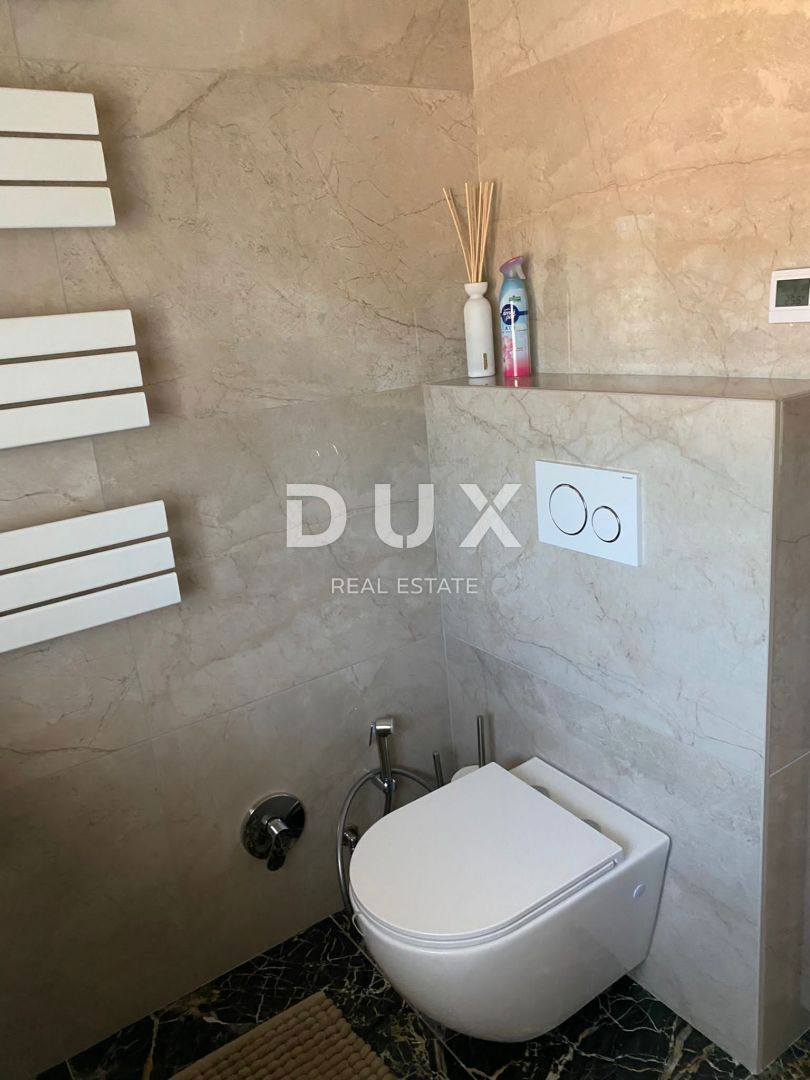 ISTRIA, NOVIGRAD - Casa mediterranea con piscina