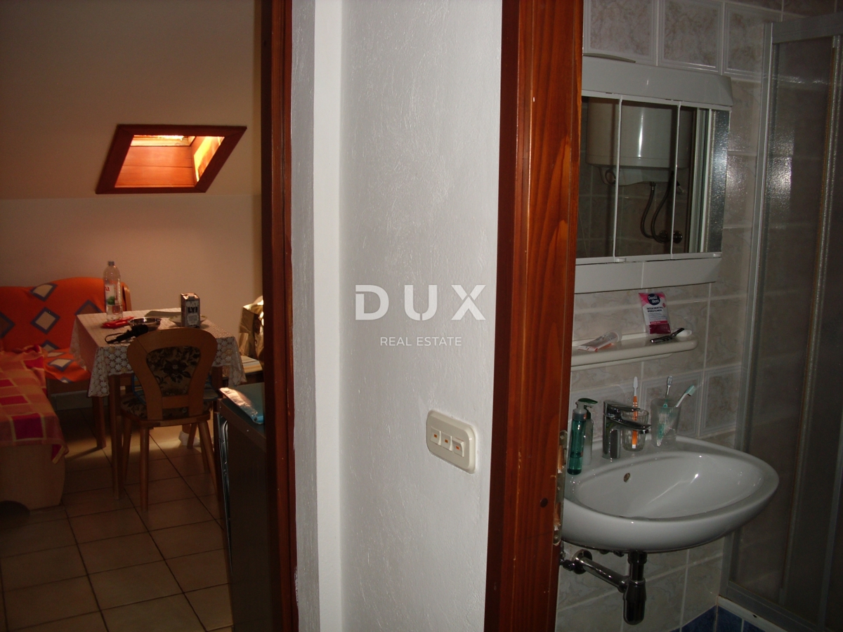 ISOLA DI KRK, OMIŠALJ - Appartamento 2 camere da letto + soggiorno di 50 m2