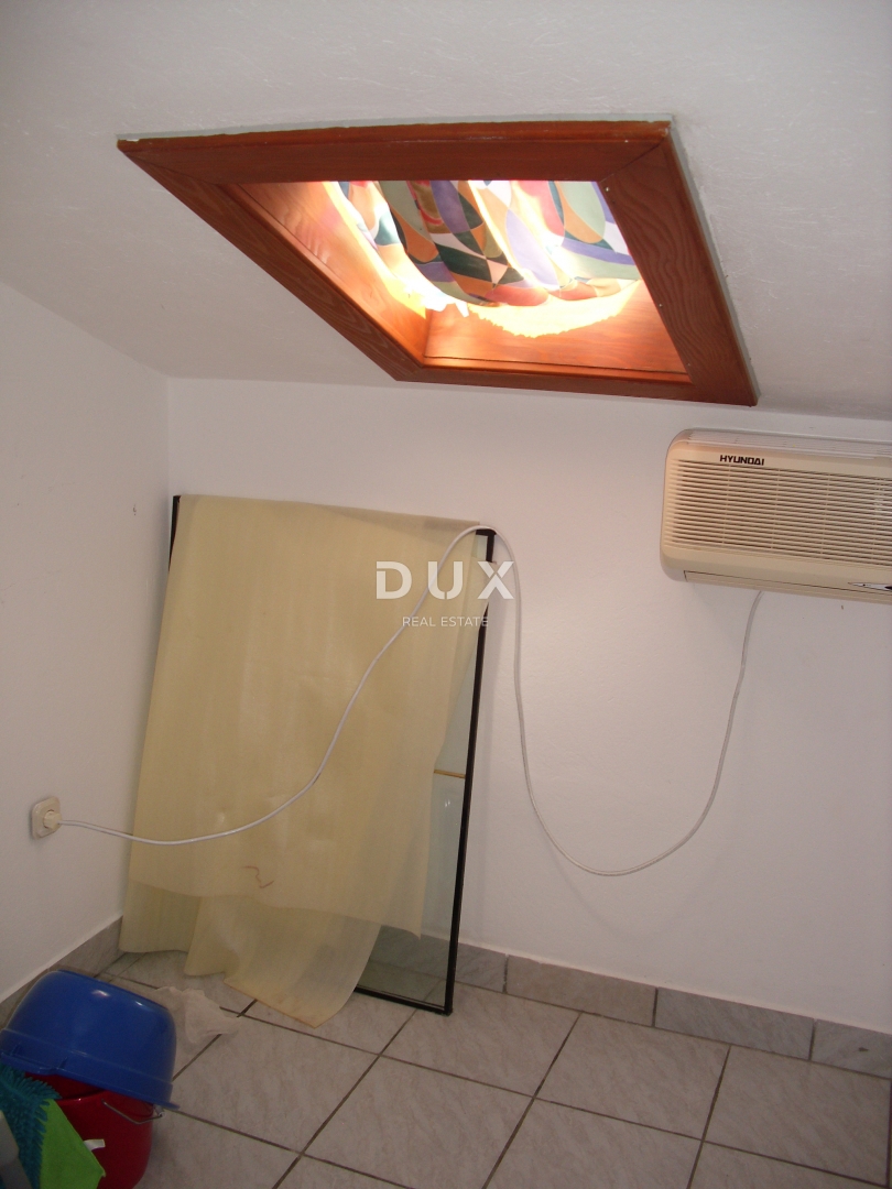 ISOLA DI KRK, OMIŠALJ - Appartamento 2 camere da letto + soggiorno di 50 m2