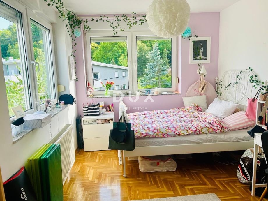 ZAGABRIA, MIKULIĆI - Spazioso appartamento con quattro camere da letto, garage e due posti auto al primo piano