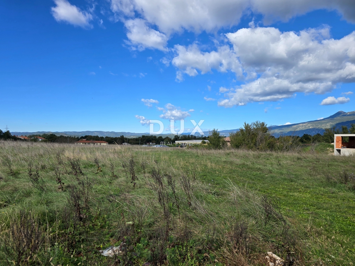 ISTRIA, ALBONA - Ampio terreno edificabile