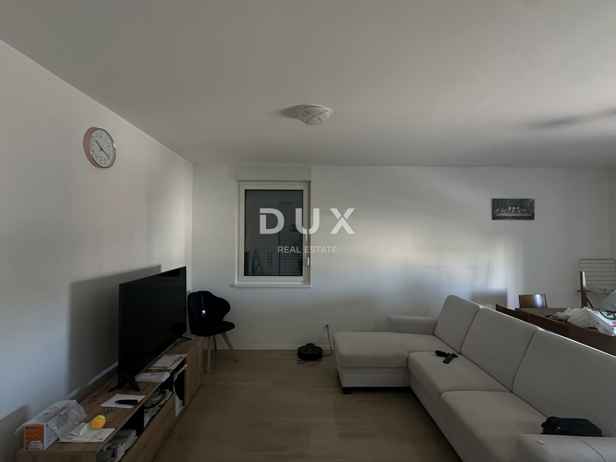 ZADAR, RELJA - Appartamento esclusivo con due posti auto in garage, posizione top!