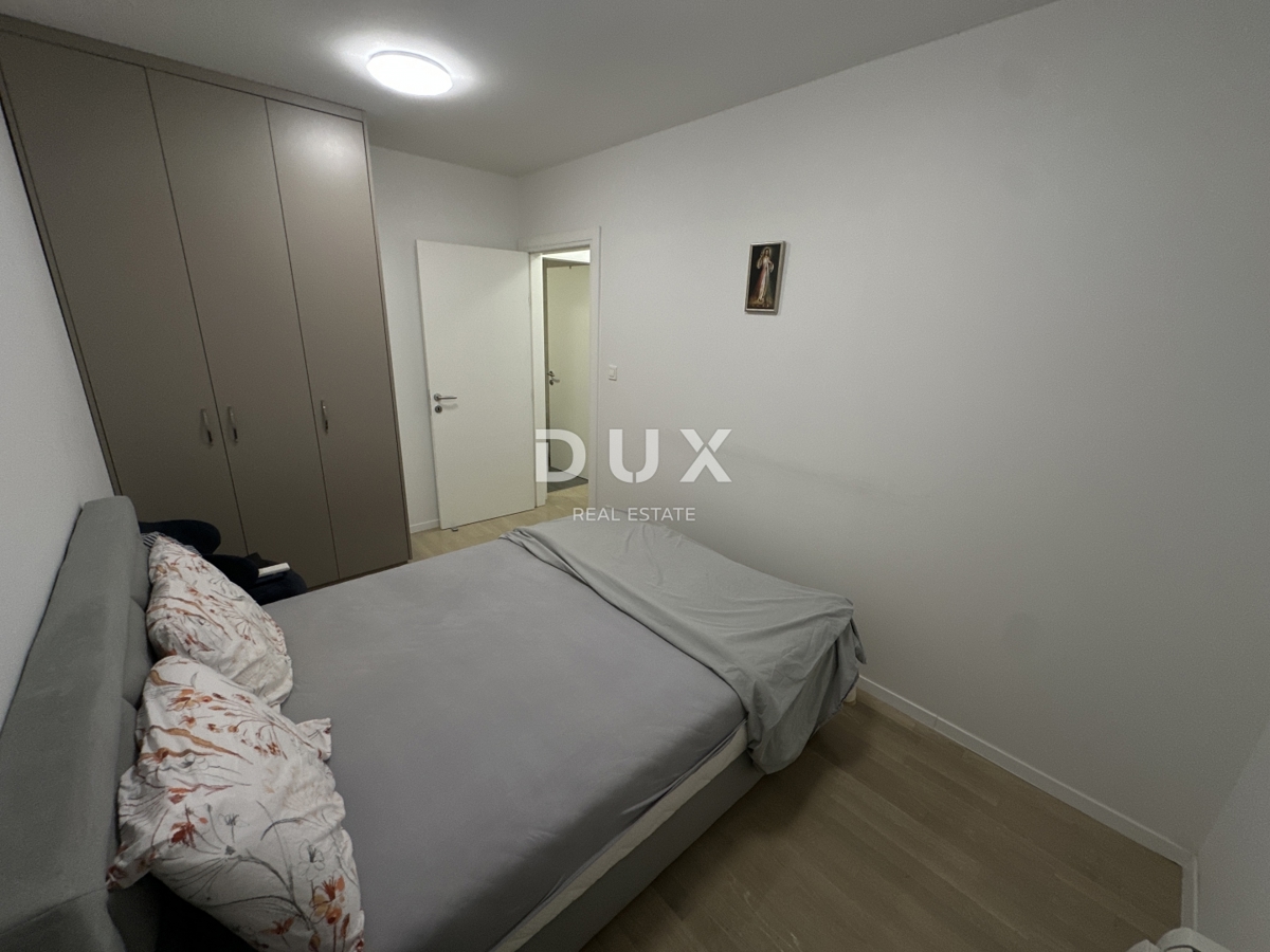 ZADAR, RELJA - Appartamento esclusivo con due posti auto in garage, posizione top!