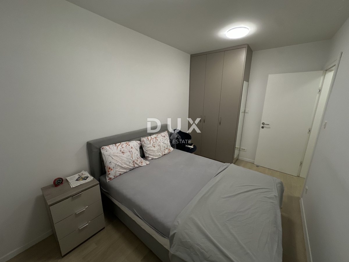 ZADAR, RELJA - Appartamento esclusivo con due posti auto in garage, posizione top!