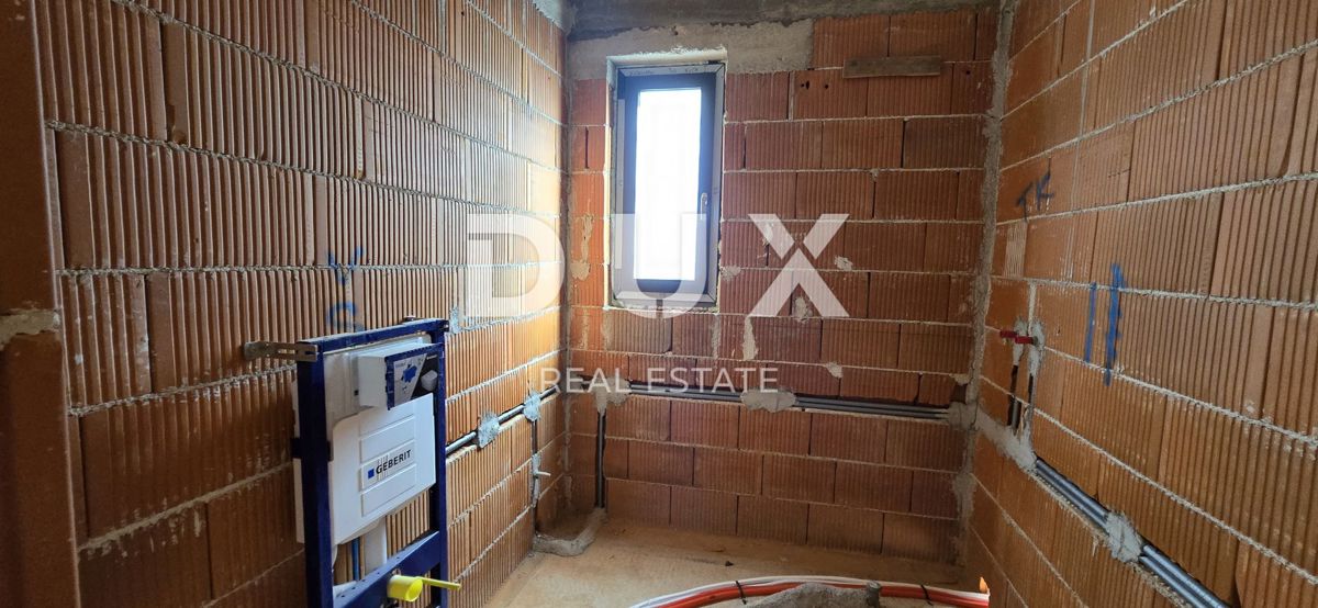 ISTRIA, BARBAN - Moderna casa bifamiliare con piscina