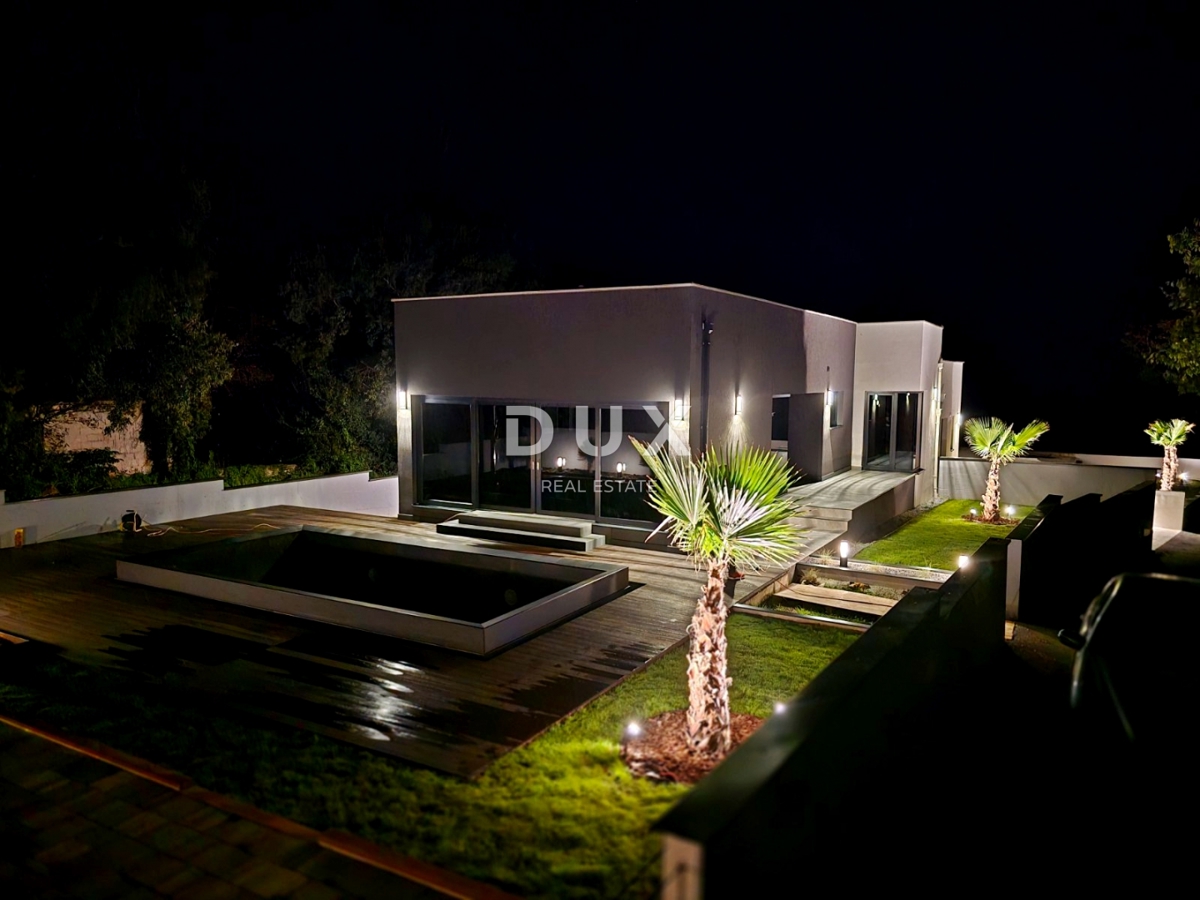 ISTRIA, BARBAN - Moderna casa bifamiliare con piscina