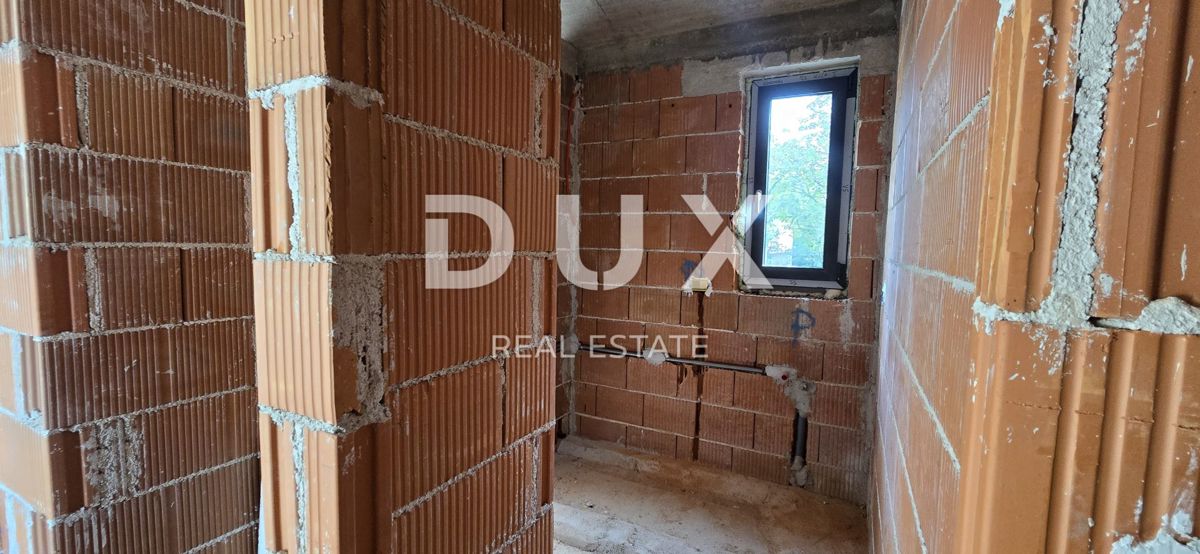 ISTRIA, BARBAN - Moderna casa bifamiliare con piscina