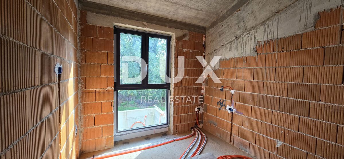 ISTRIA, BARBAN - Moderna casa bifamiliare con piscina