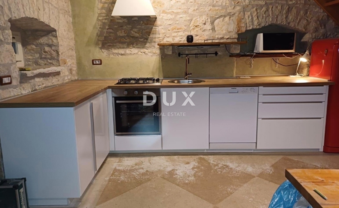 ISTRIA, SVETVINČENAT - Una bellezza di pietra nel cuore della natura!