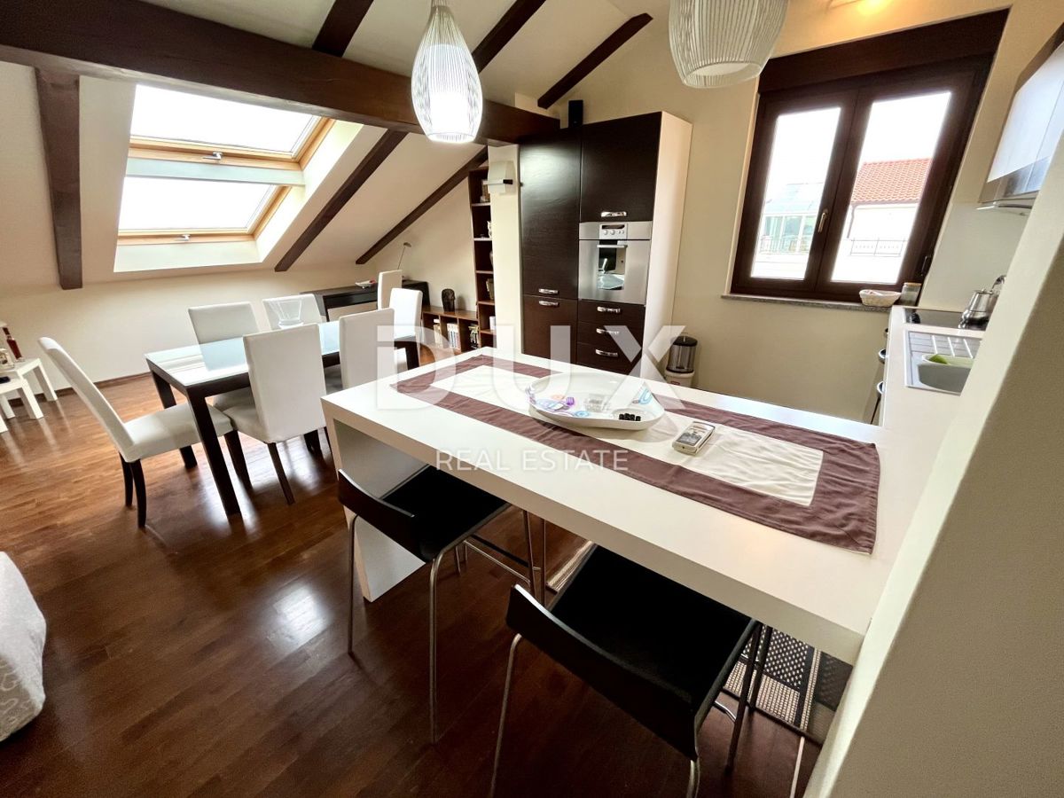 RIJEKA, KOZALA - spazioso appartamento su due piani con vista panoramica, prezzo ribassato, OCCASIONE ECCEZIONALE!