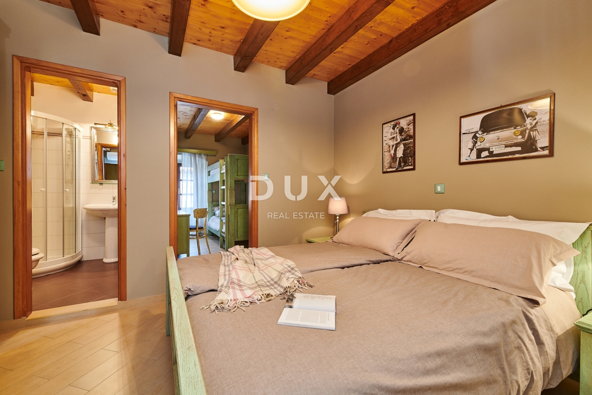 ISTRIA, GRACIŠĆE - VILLA RUSTICA CON PISCINA INTERNA ED ESTERNA, SAUNA E UNA COMBINAZIONE DI LUSSO E AUTENTICITÀ