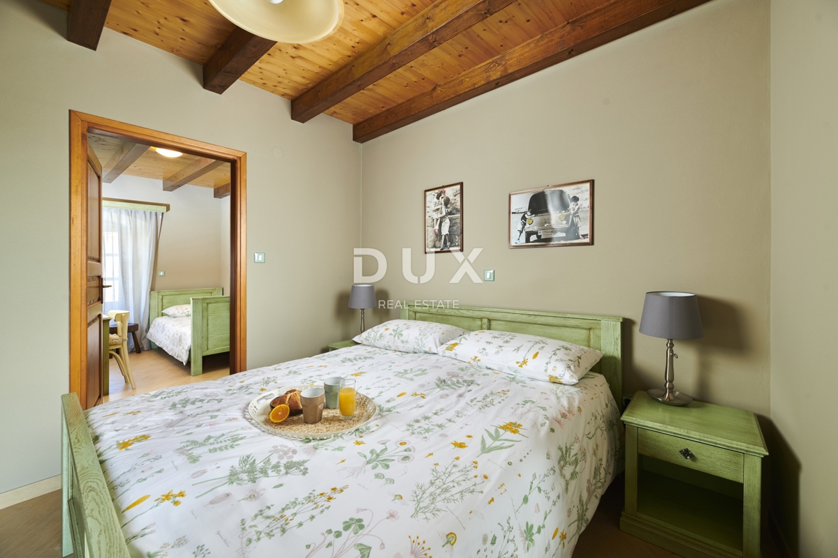 ISTRIA, GRACIŠĆE - VILLA RUSTICA CON PISCINA INTERNA ED ESTERNA, SAUNA E UNA COMBINAZIONE DI LUSSO E AUTENTICITÀ