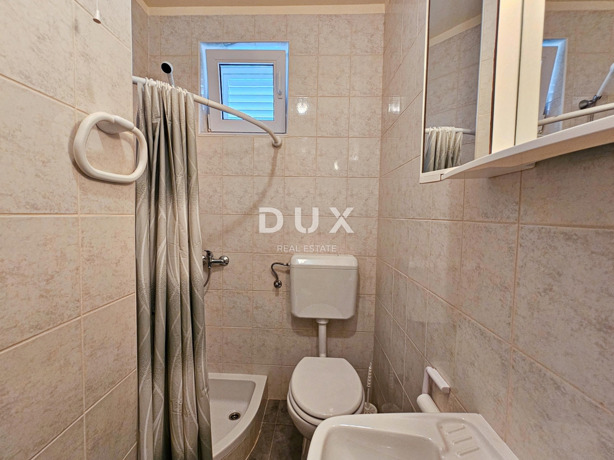 ISOLA DI RAB, BARBAT - Casa in ottima posizione a 100 m dal mare