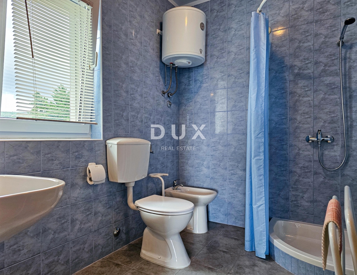 ISOLA DI RAB, BARBAT - Casa in ottima posizione a 100 m dal mare