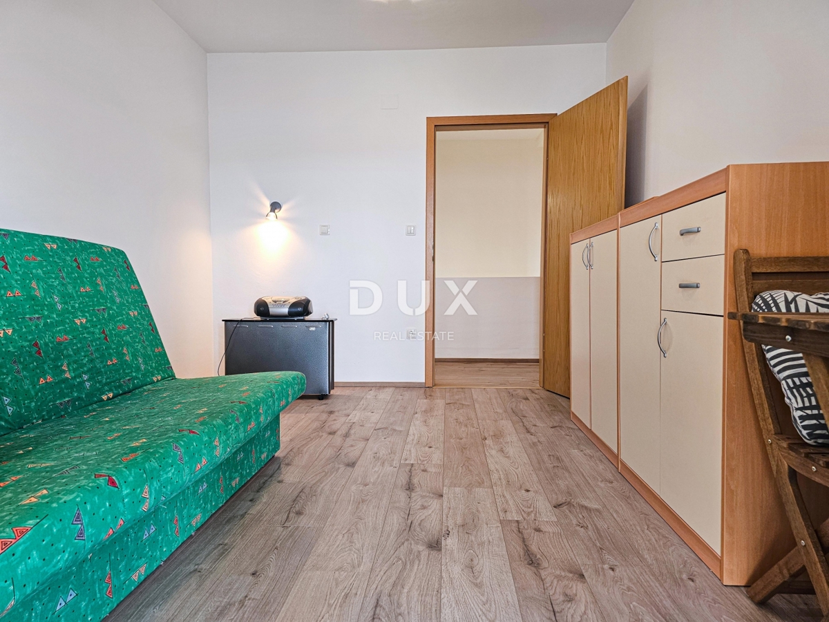 ISOLA DI RAB, BARBAT - Casa in ottima posizione a 100 m dal mare