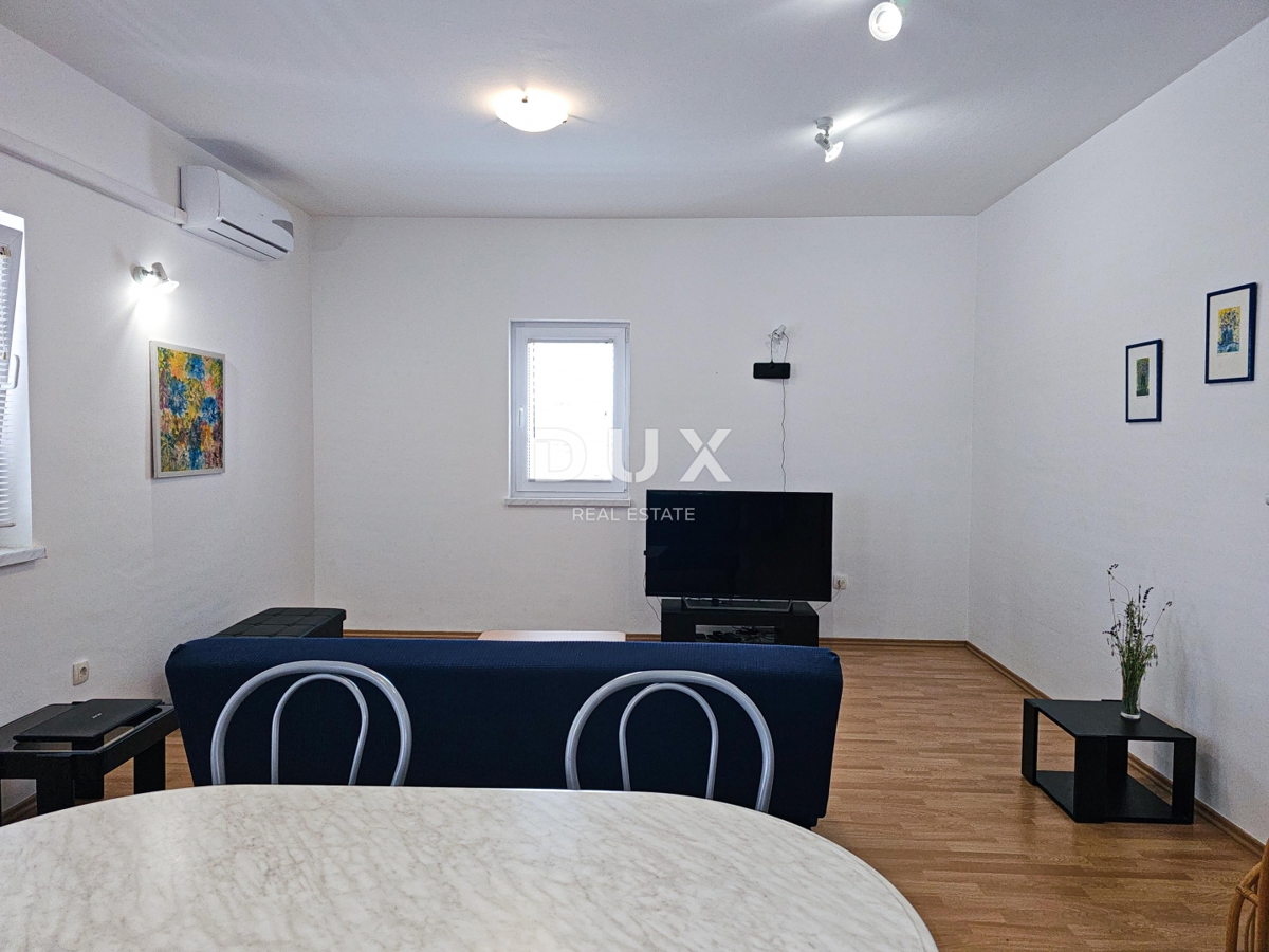 ISOLA DI RAB, BARBAT - Casa in ottima posizione a 100 m dal mare