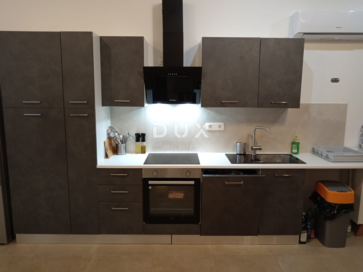 ISTRIA, VALTURA - Casa d'appartamenti