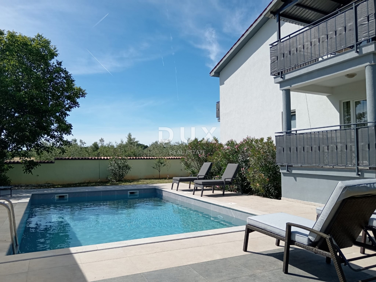 ISTRIA, VALTURA - Casa d'appartamenti