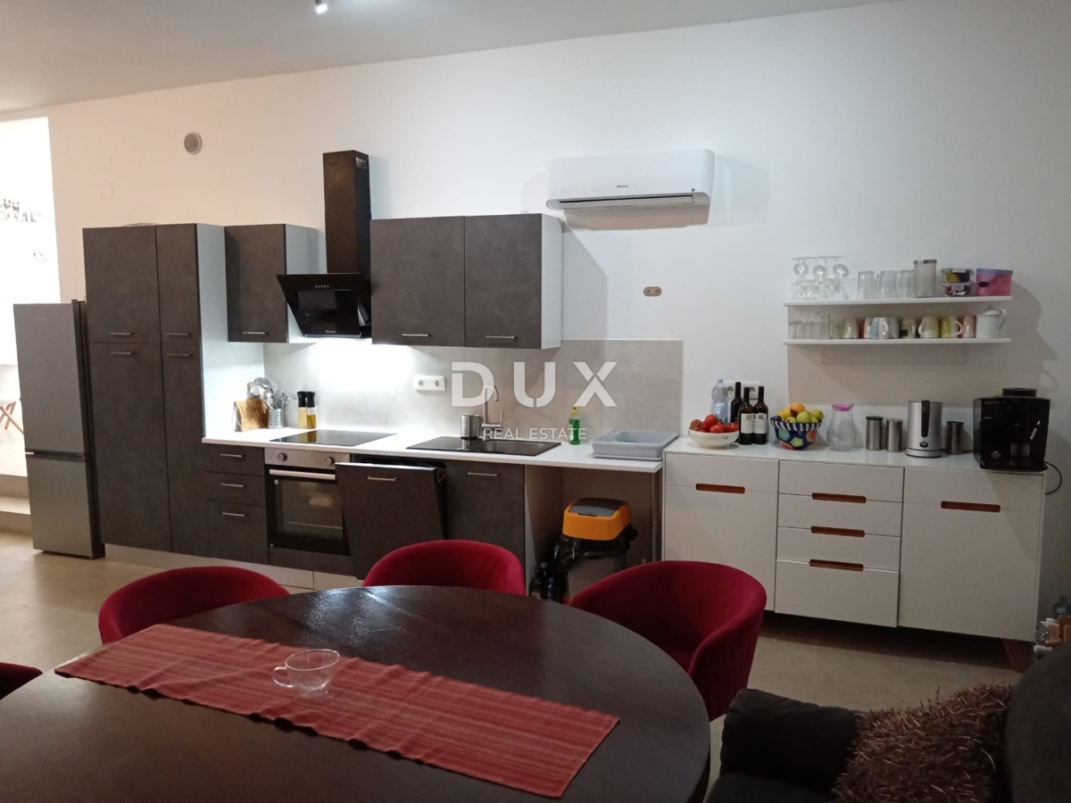 ISTRIA, VALTURA - Casa d'appartamenti