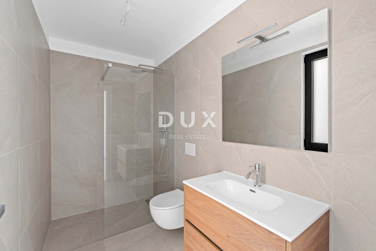 ISTRIA, NOVIGRAD - Confortevole appartamento in un lussuoso edificio di nuova costruzione