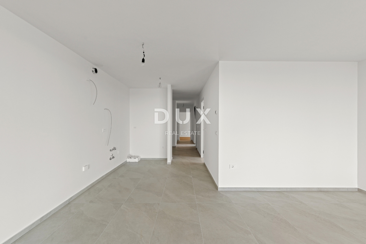 ISTRIA, NOVIGRAD - Confortevole appartamento in un lussuoso edificio di nuova costruzione