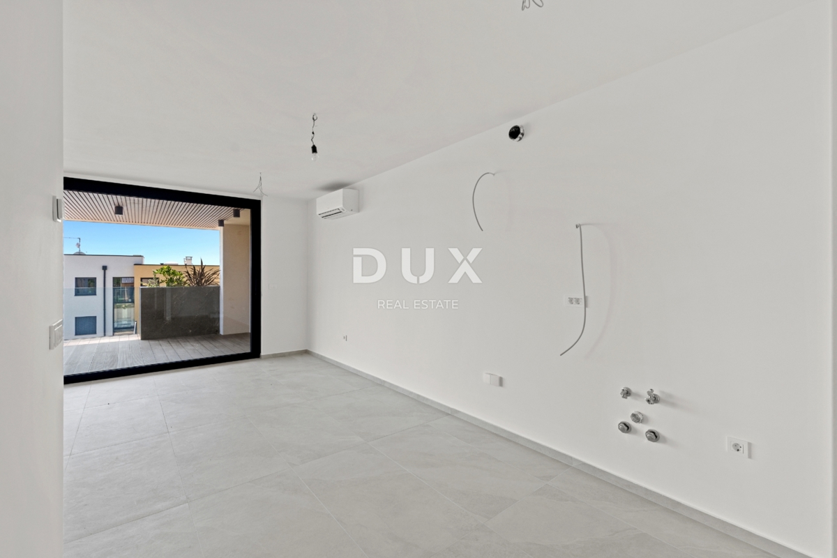 ISTRIA, NOVIGRAD - Confortevole appartamento in un lussuoso edificio di nuova costruzione